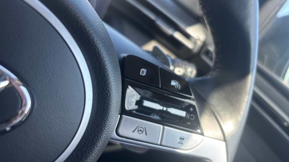 Hyundai TUCSON 1.6 TGDi Plug-in Hybrid Ultimate 5dr 4WD Auto Estate - Image 23