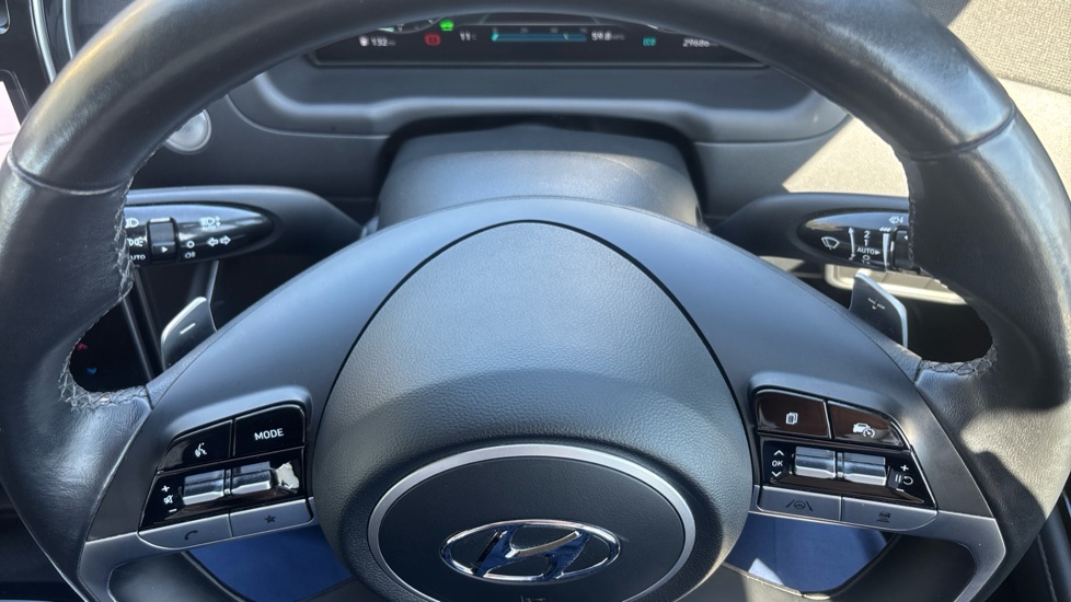 Hyundai TUCSON 1.6 TGDi Plug-in Hybrid Ultimate 5dr 4WD Auto Estate - Image 27