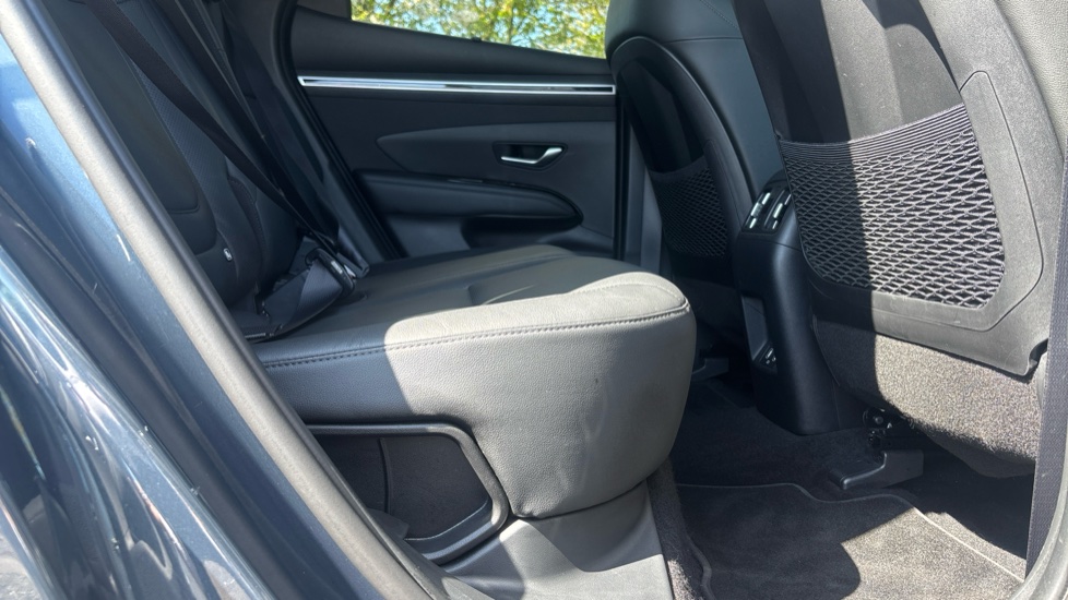 Hyundai TUCSON 1.6 TGDi Plug-in Hybrid Ultimate 5dr 4WD Auto Estate - Image 44