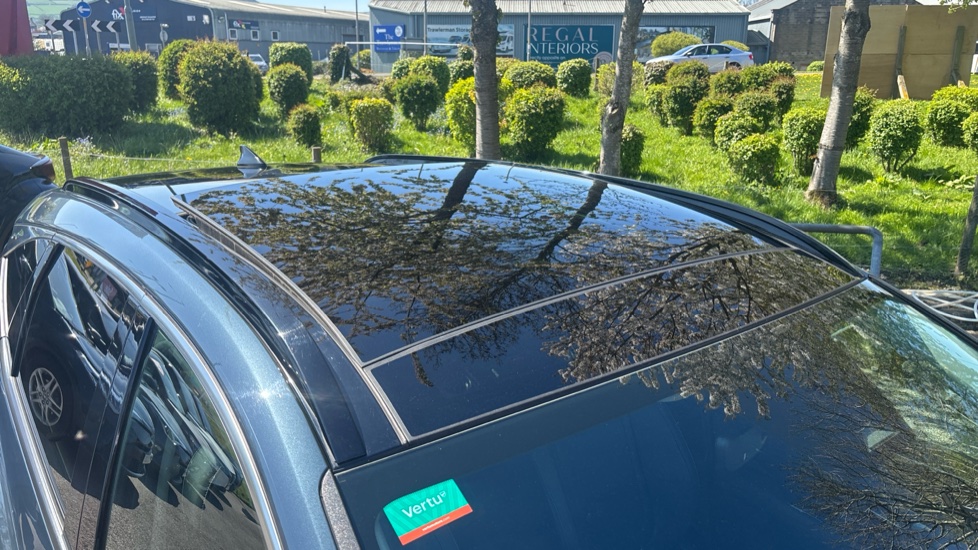 Hyundai TUCSON 1.6 TGDi Plug-in Hybrid Ultimate 5dr 4WD Auto Estate - Image 63
