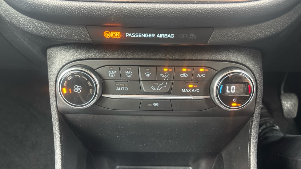 Ford Fiesta 1.0 EcoBoost 125 Titanium 5dr Petrol Hatchback - Image 32