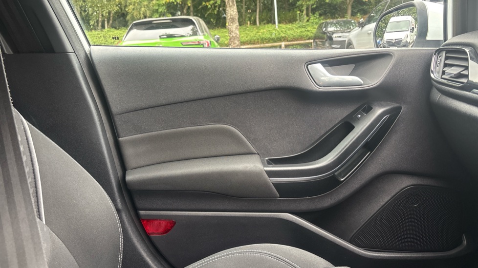 Ford Fiesta 1.0 EcoBoost 125 Titanium 5dr Petrol Hatchback - Image 40