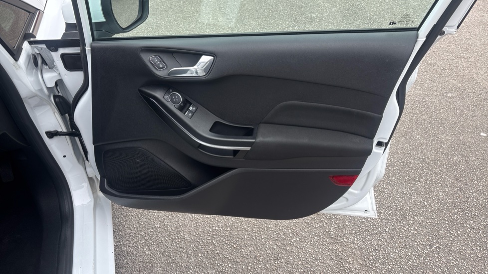 Ford Fiesta 1.0 EcoBoost 125 Titanium 5dr Petrol Hatchback - Image 45