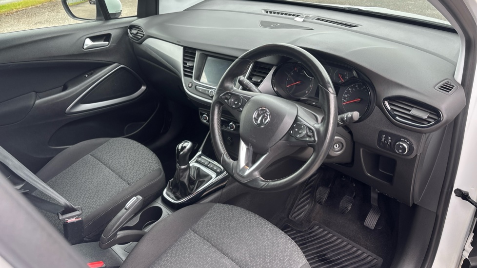 Vauxhall Crossland X 1.2T ecoTec [110] SE 5dr [Start Stop] Petrol Hatchback - Image 11