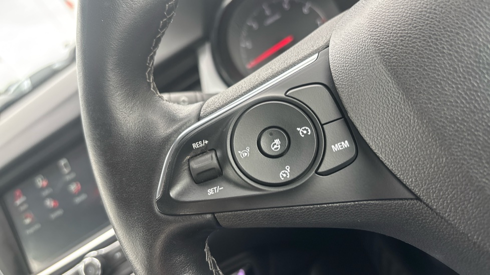 Vauxhall Crossland X 1.2T ecoTec [110] SE 5dr [Start Stop] Petrol Hatchback - Image 22