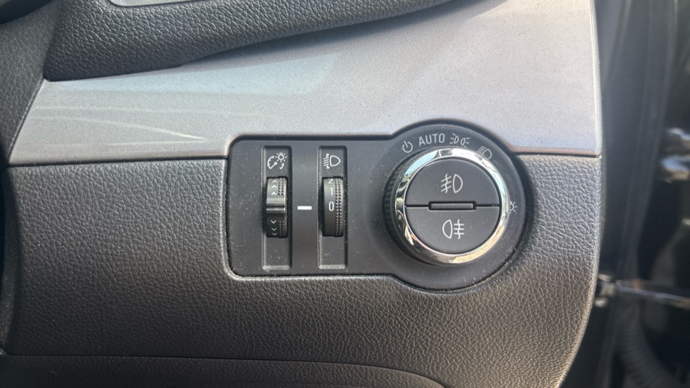 Vauxhall Mokka 1.4T Exclusiv 5dr Petrol Hatchback - Image 24