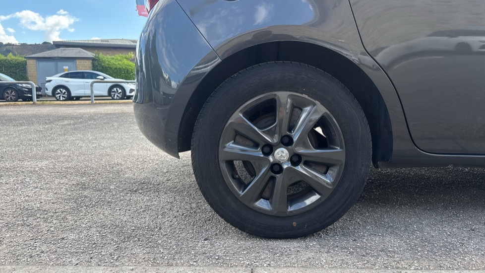 Vauxhall Corsa 1.4 Design 5dr Petrol Hatchback - Image 7