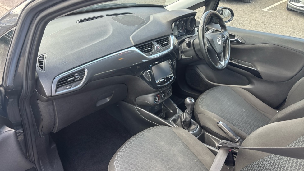 Vauxhall Corsa 1.4 Design 5dr Petrol Hatchback - Image 9