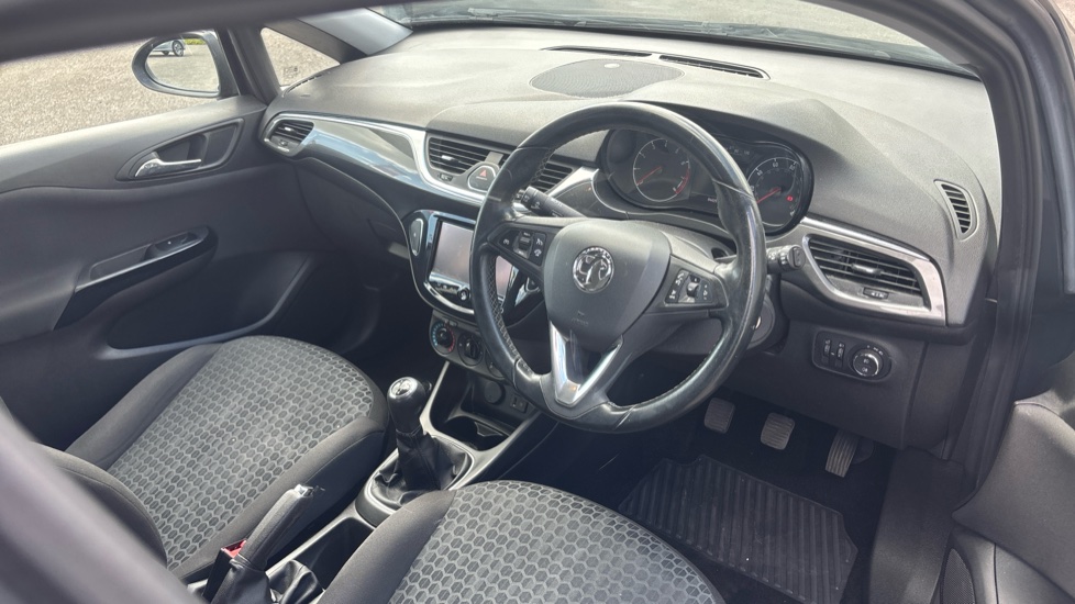 Vauxhall Corsa 1.4 Design 5dr Petrol Hatchback - Image 11