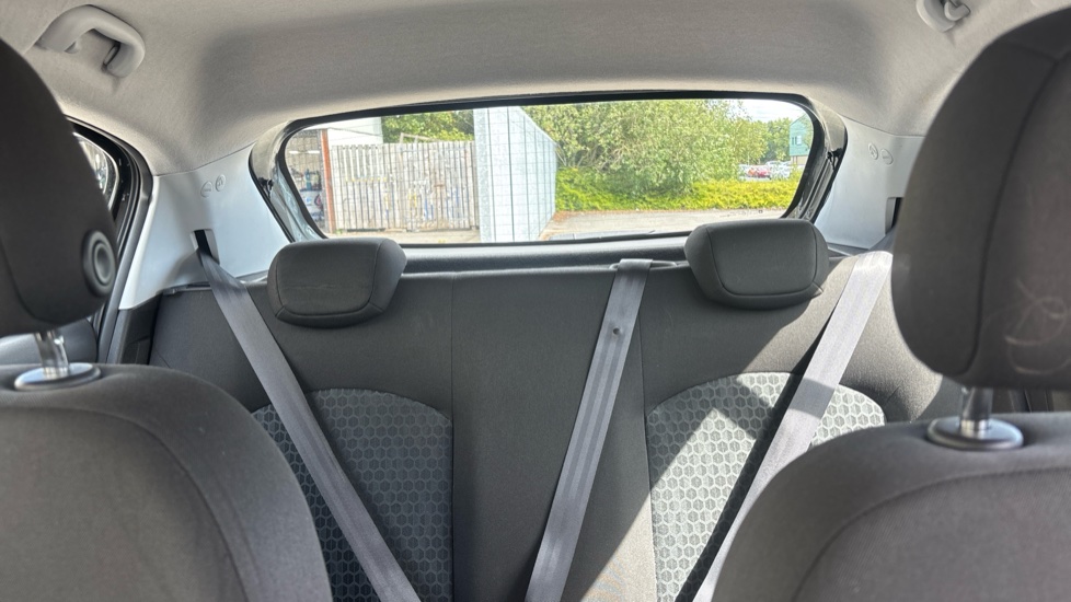 Vauxhall Corsa 1.4 Design 5dr Petrol Hatchback - Image 15