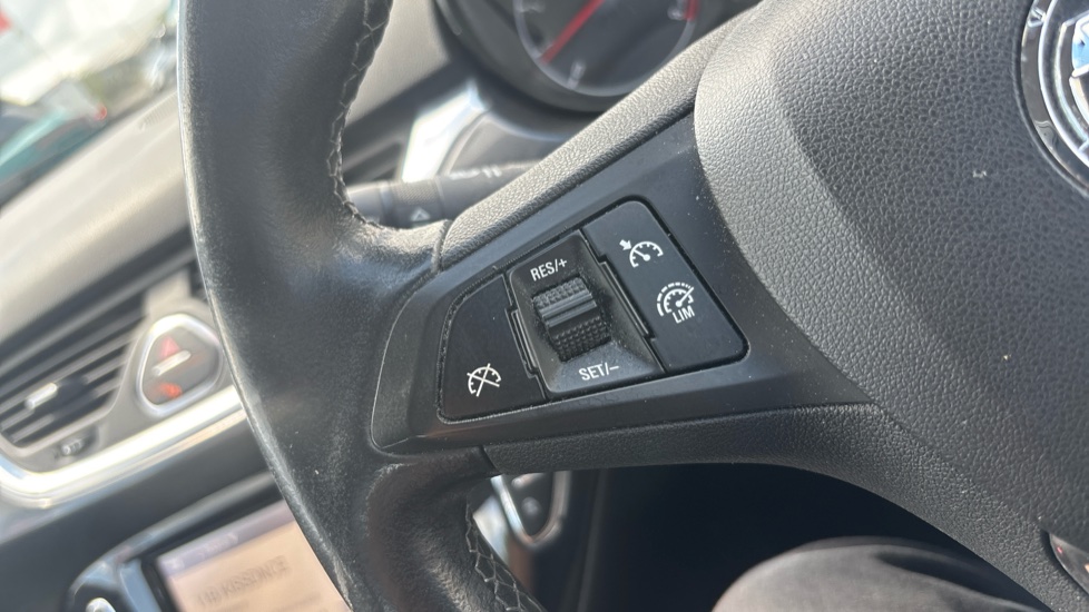 Vauxhall Corsa 1.4 Design 5dr Petrol Hatchback - Image 22