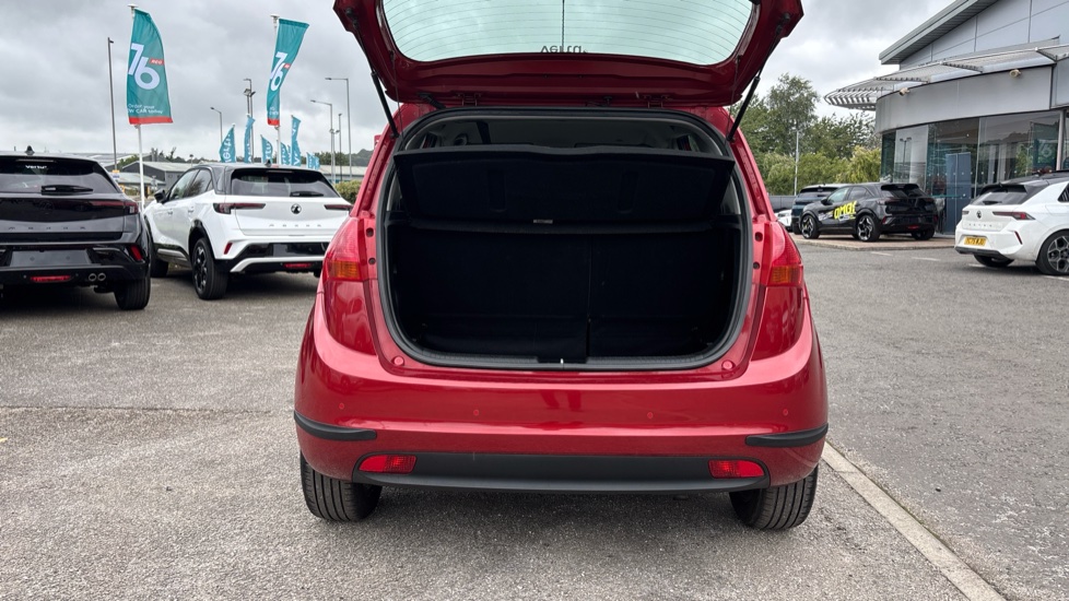 Kia Venga 1.6 2 5dr Auto [6] Petrol Hatchback - Image 4