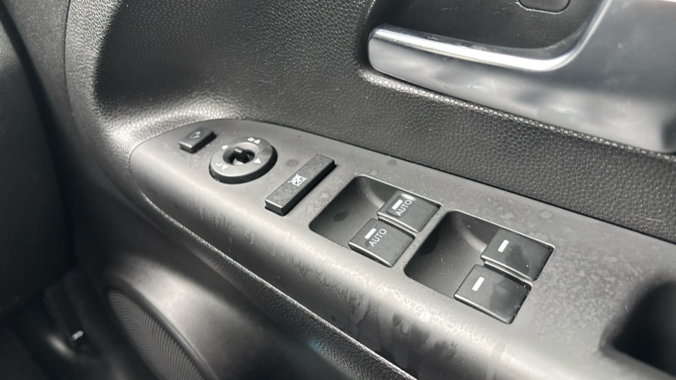 Kia Venga 1.6 2 5dr Auto [6] Petrol Hatchback - Image 25