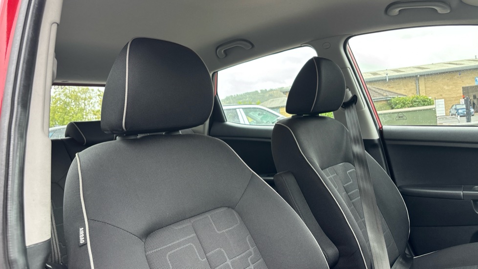 Kia Venga 1.6 2 5dr Auto [6] Petrol Hatchback - Image 39