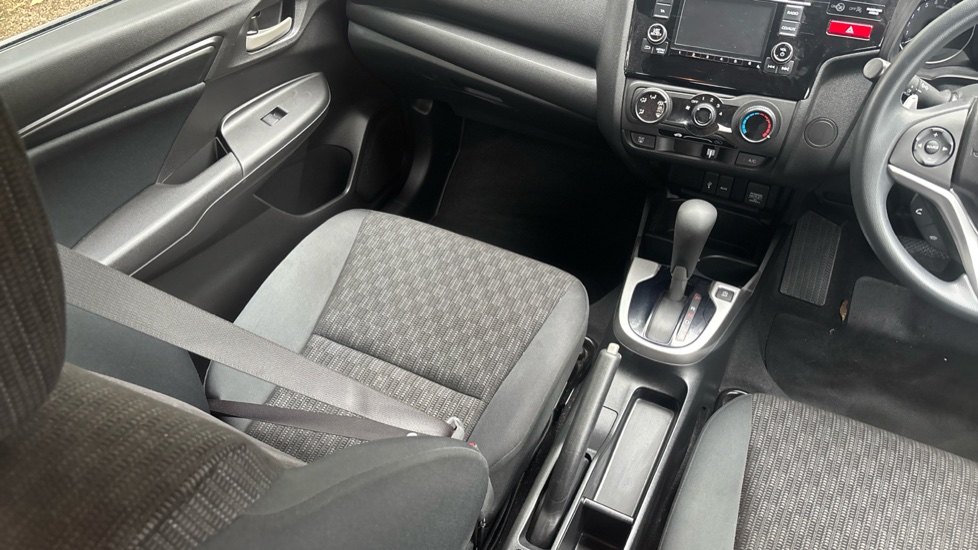 Honda Jazz 1.3 S 5dr CVT Petrol Hatchback - Image 14