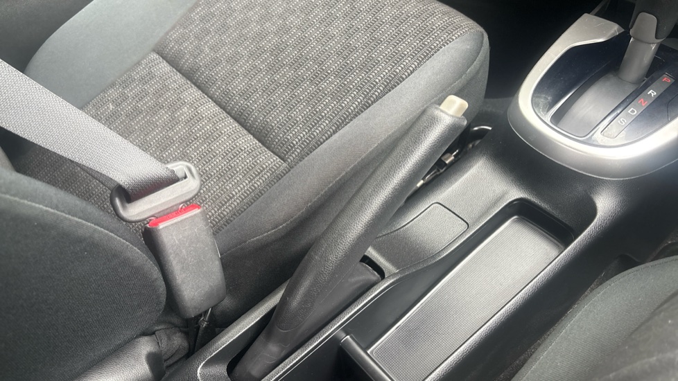 Honda Jazz 1.3 S 5dr CVT Petrol Hatchback - Image 30