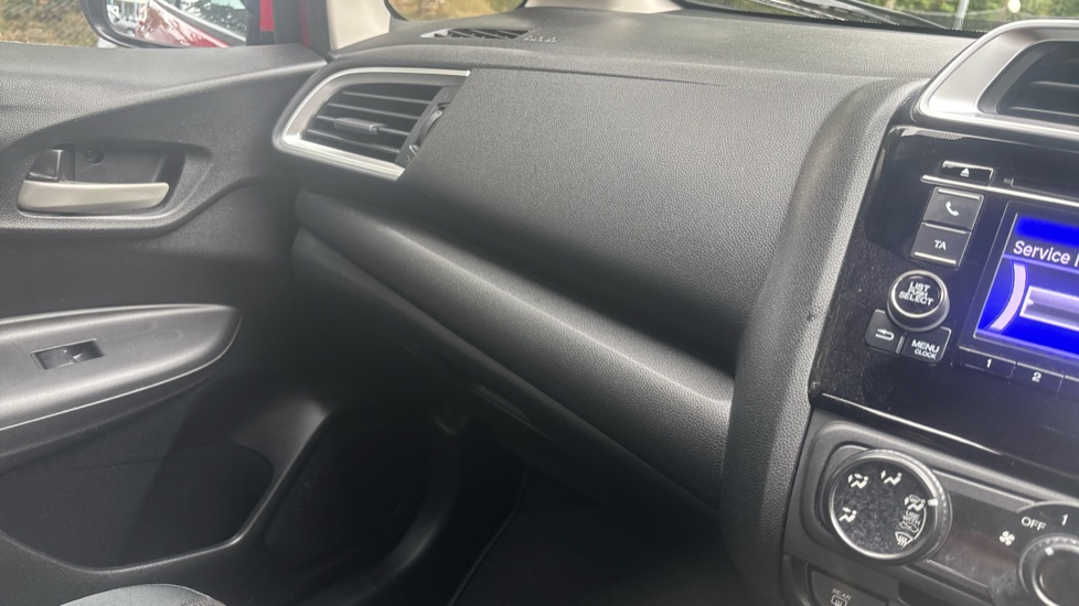 Honda Jazz 1.3 S 5dr CVT Petrol Hatchback - Image 38