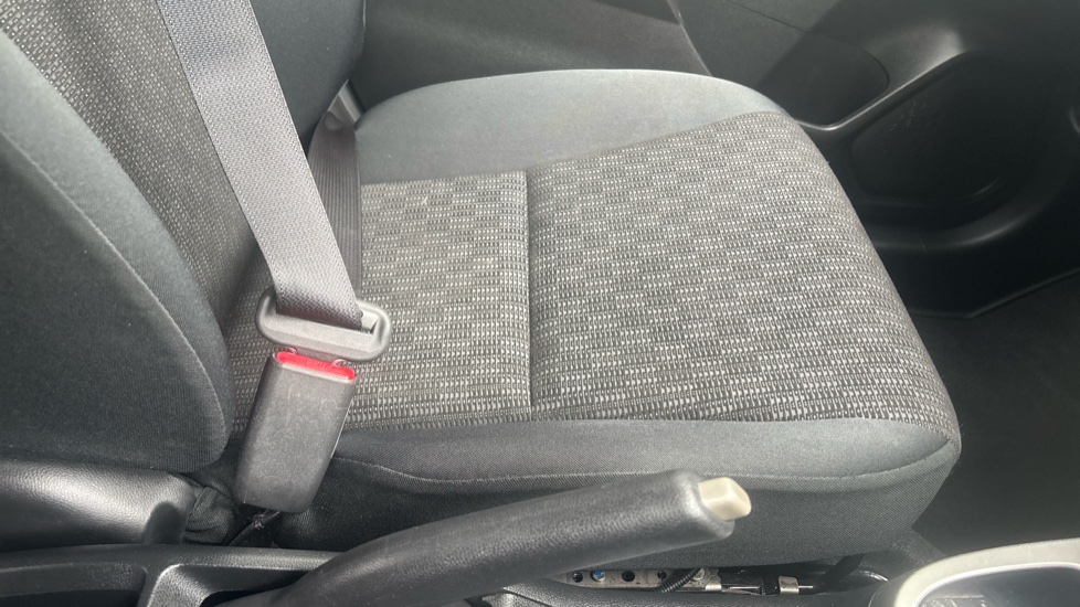 Honda Jazz 1.3 S 5dr CVT Petrol Hatchback - Image 39