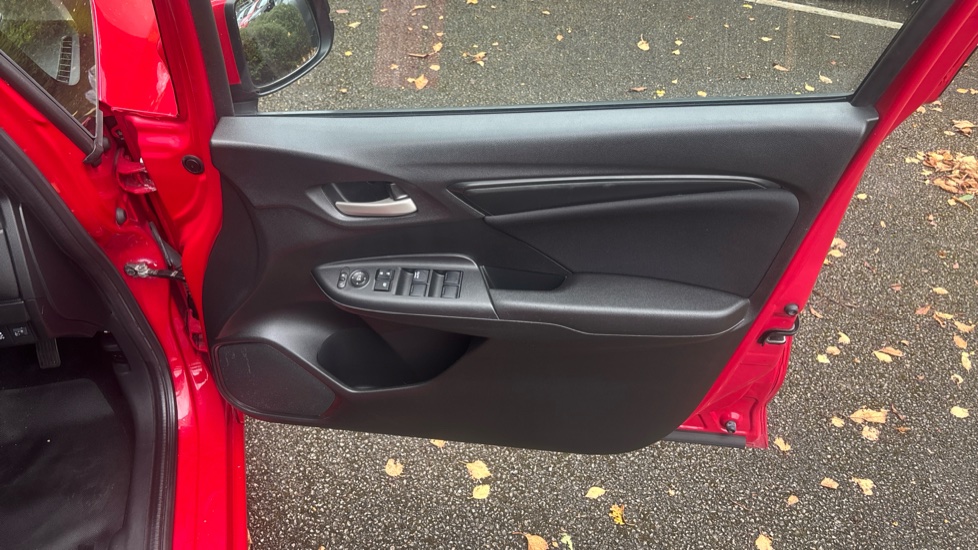 Honda Jazz 1.3 S 5dr CVT Petrol Hatchback - Image 41