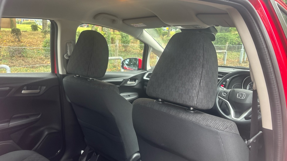 Honda Jazz 1.3 S 5dr CVT Petrol Hatchback - Image 43