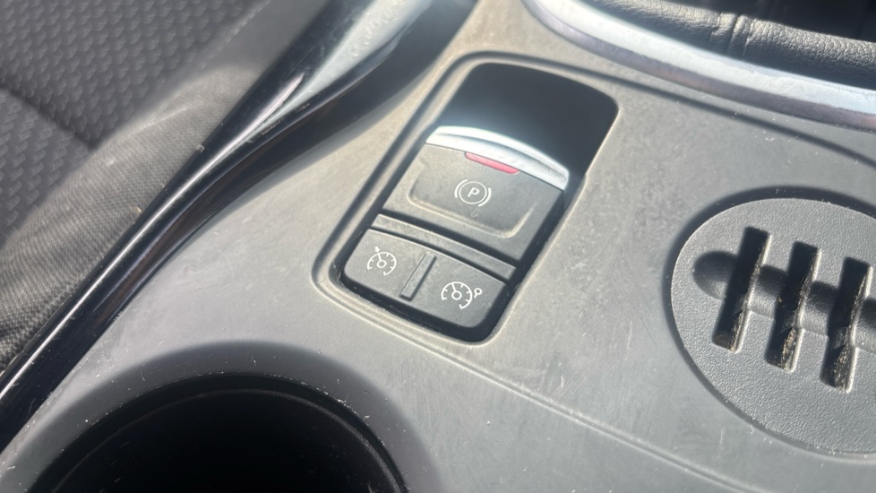 Renault Kadjar 1.5 dCi Dynamique Nav 5dr Diesel Hatchback - Image 29