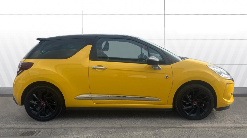 DS 3 1.2 PureTech Performance Line 3dr Petrol Hatchback - Image 5