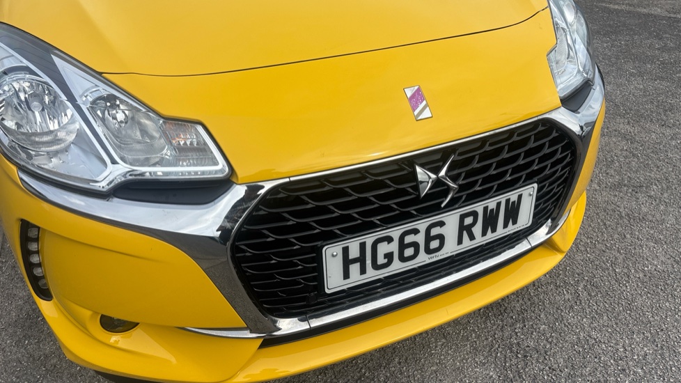 DS 3 1.2 PureTech Performance Line 3dr Petrol Hatchback - Image 44