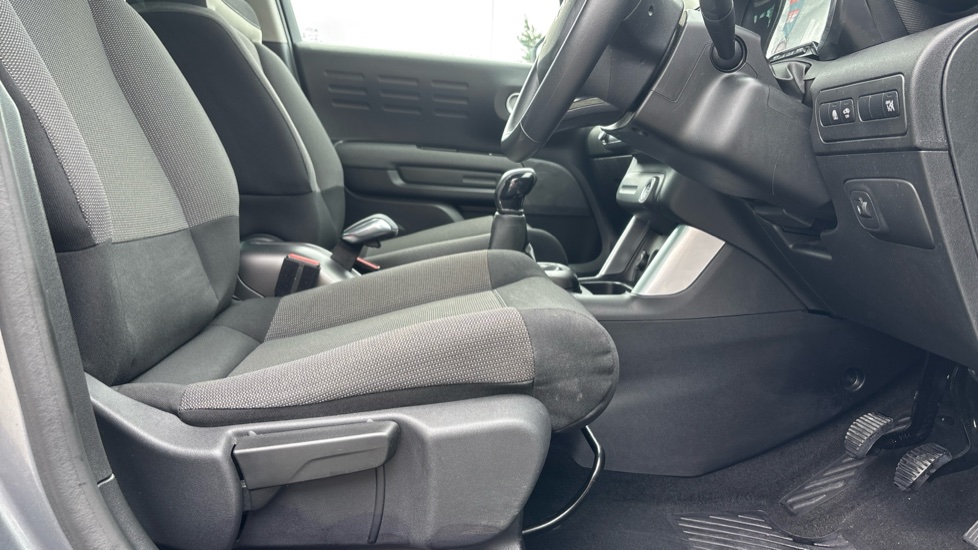 Citroen C3 Aircross 1.2 PureTech Flair 5dr Petrol Hatchback - Image 40
