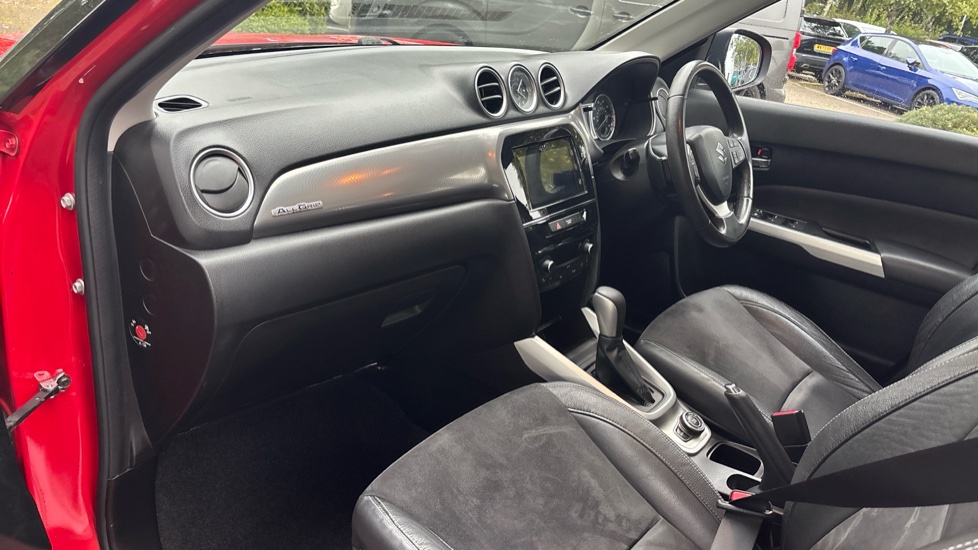 Suzuki Vitara 1.6 SZ5 ALLGRIP 5dr Auto Petrol Estate - Image 9