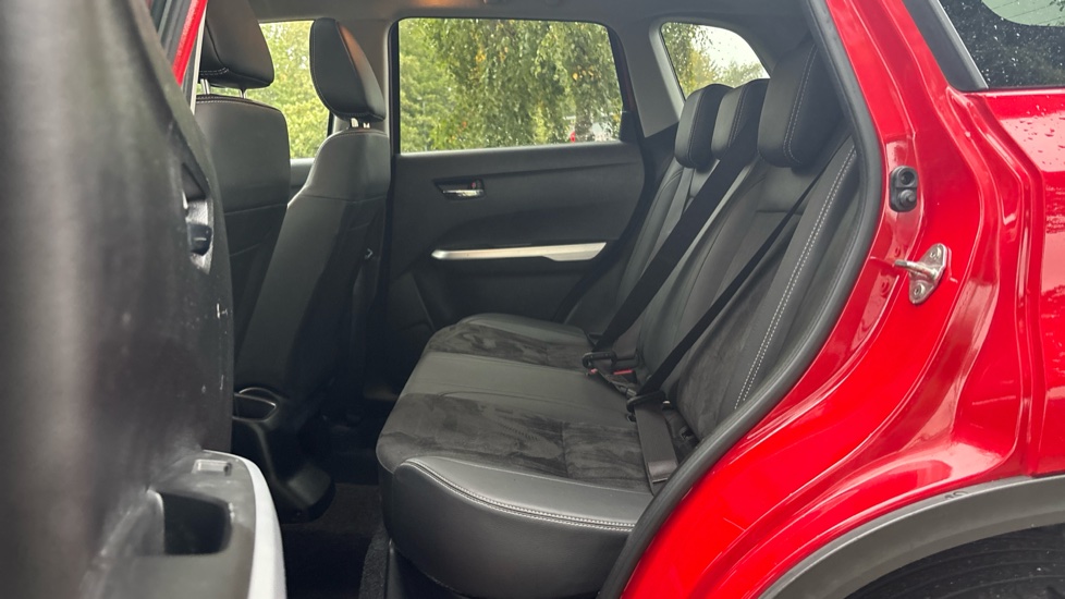 Suzuki Vitara 1.6 SZ5 ALLGRIP 5dr Auto Petrol Estate - Image 16