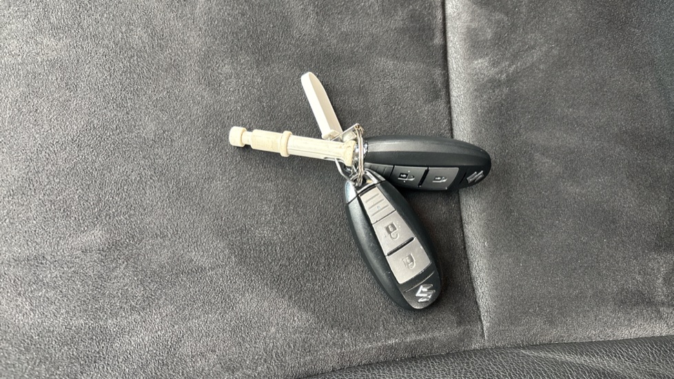 Suzuki Vitara 1.6 SZ5 ALLGRIP 5dr Auto Petrol Estate - Image 20