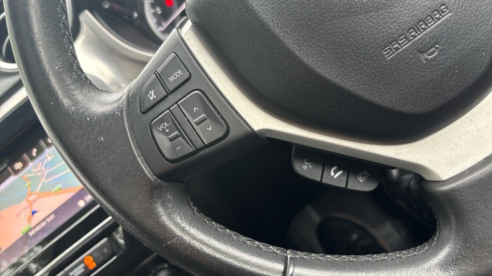 Suzuki Vitara 1.6 SZ5 ALLGRIP 5dr Auto Petrol Estate - Image 24