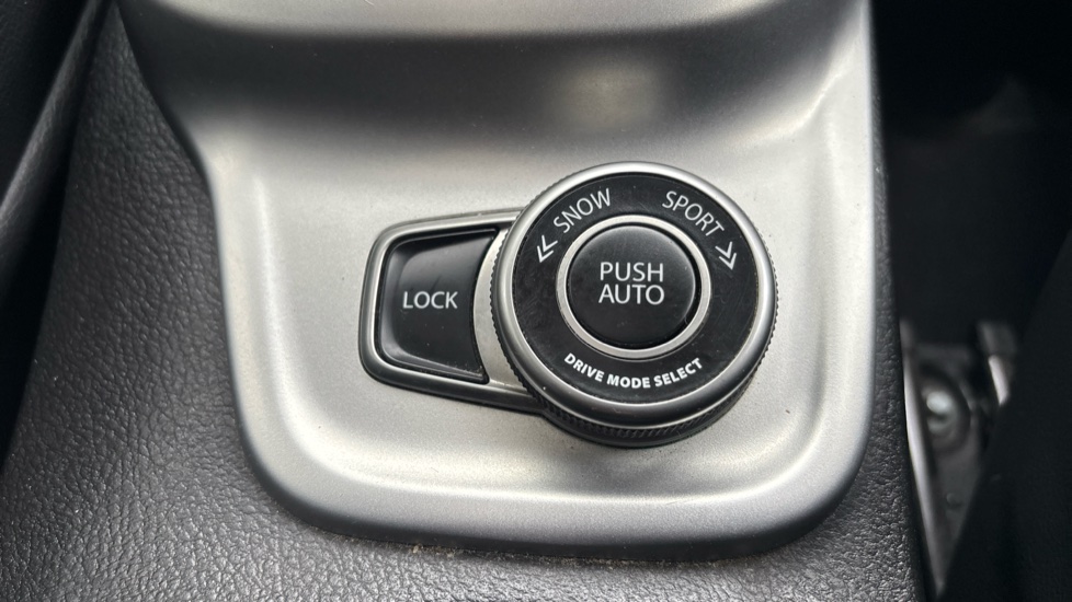 Suzuki Vitara 1.6 SZ5 ALLGRIP 5dr Auto Petrol Estate - Image 29