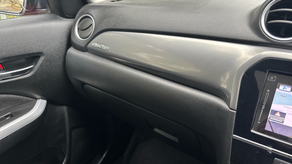 Suzuki Vitara 1.6 SZ5 ALLGRIP 5dr Auto Petrol Estate - Image 34
