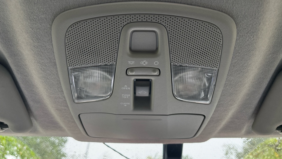 Suzuki Vitara 1.6 SZ5 ALLGRIP 5dr Auto Petrol Estate - Image 35