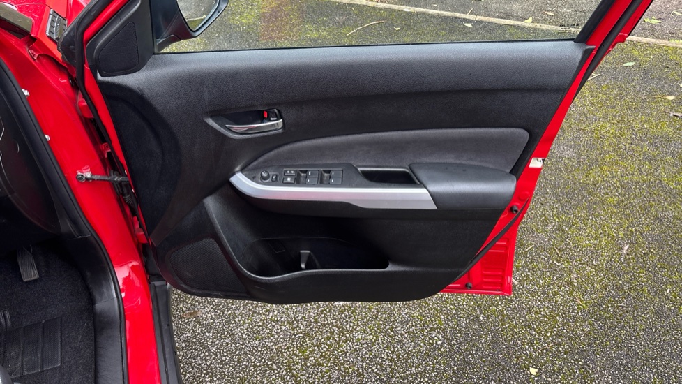 Suzuki Vitara 1.6 SZ5 ALLGRIP 5dr Auto Petrol Estate - Image 37