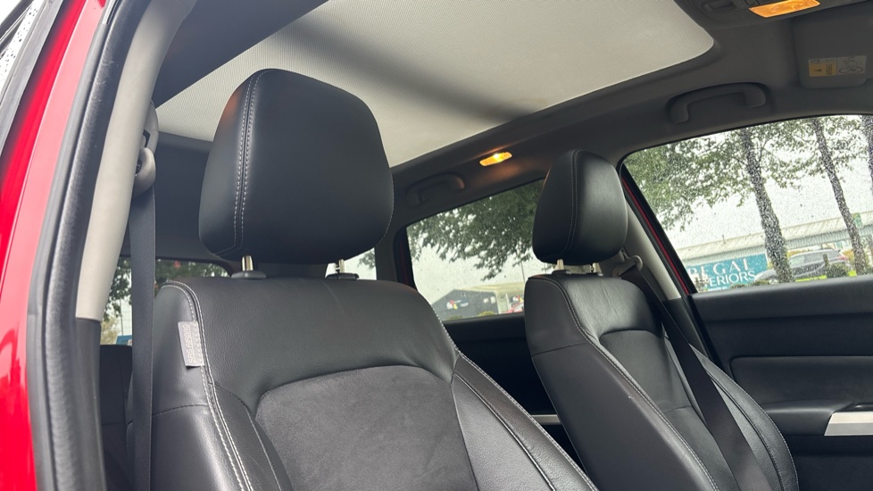 Suzuki Vitara 1.6 SZ5 ALLGRIP 5dr Auto Petrol Estate - Image 39