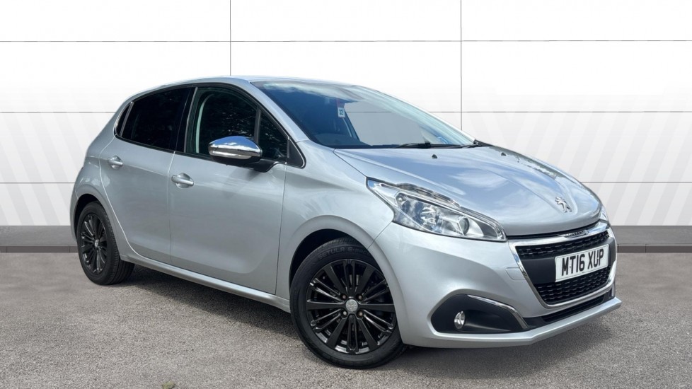 Peugeot 208 1.2 PureTech 82 Allure 5dr Petrol Hatchback - Image 1