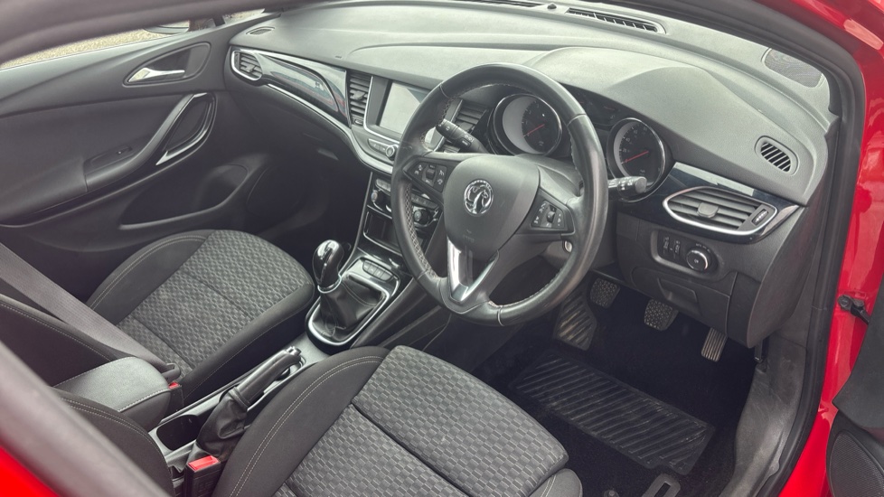 Vauxhall Astra 1.4T 16V 150 SRi Vx-line 5dr Petrol Hatchback - Image 11