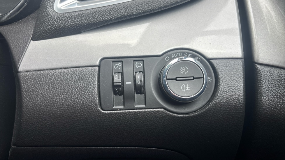 Vauxhall Mokka 1.4T Exclusiv 5dr Petrol Hatchback - Image 25