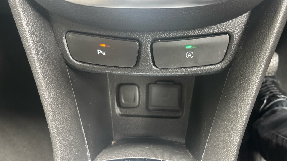 Vauxhall Mokka 1.4T Exclusiv 5dr Petrol Hatchback - Image 30