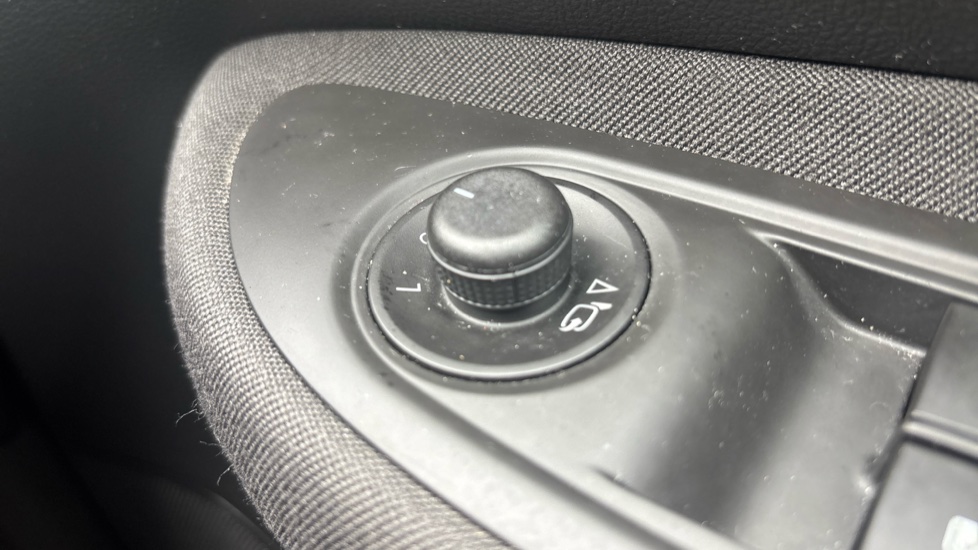 Vauxhall Mokka 1.4T Exclusiv 5dr Petrol Hatchback - Image 37