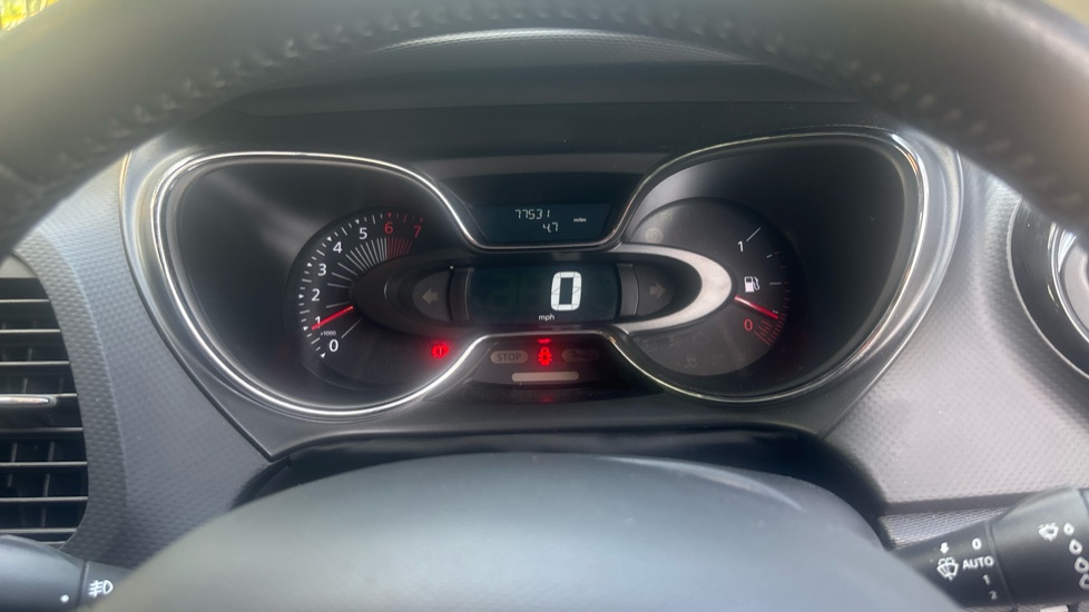 Renault Captur 0.9 TCE 90 Dynamique S Nav 5dr Petrol Hatchback - Image 18