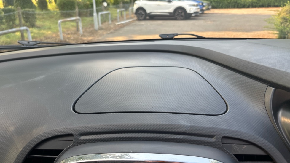 Renault Captur 0.9 TCE 90 Dynamique S Nav 5dr Petrol Hatchback - Image 34