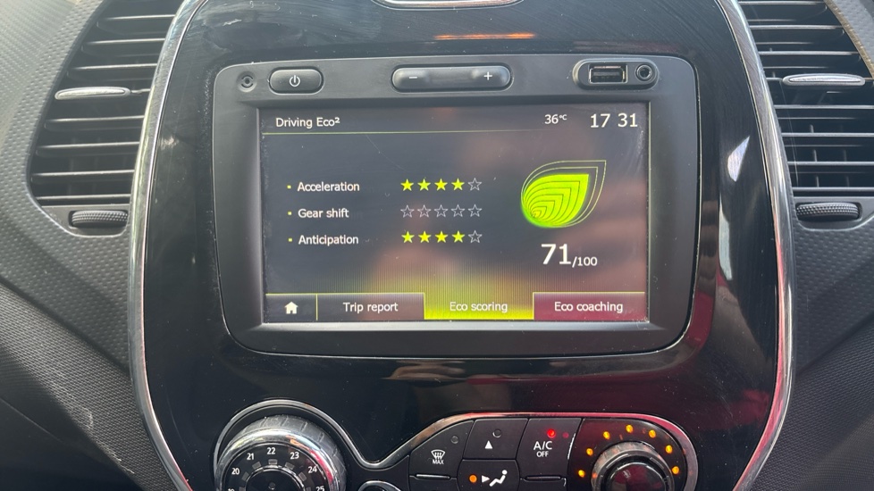 Renault Captur 0.9 TCE 90 Dynamique S Nav 5dr Petrol Hatchback - Image 40