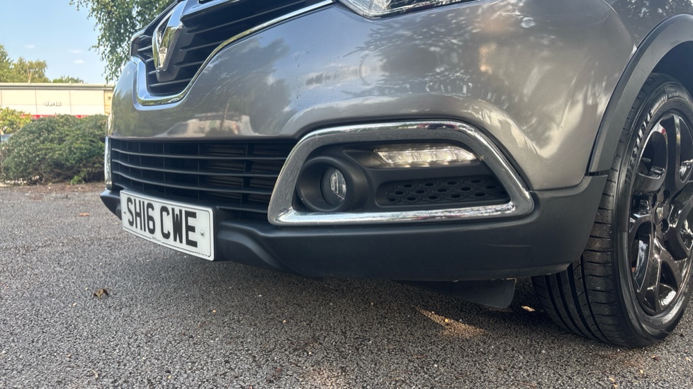 Renault Captur 0.9 TCE 90 Dynamique S Nav 5dr Petrol Hatchback - Image 53