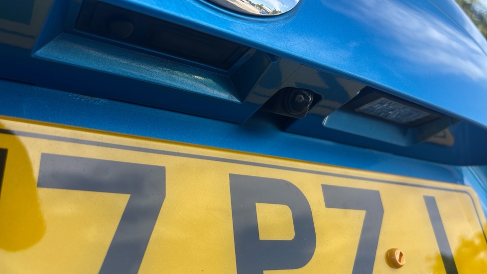Nissan Qashqai 1.2 DiG-T Tekna 5dr Xtronic Petrol Hatchback - Image 42
