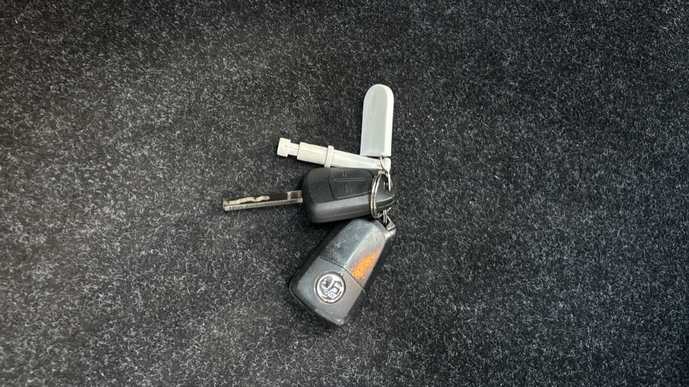 Vauxhall Corsa 1.2 Excite 5dr [AC] Petrol Hatchback - Image 20