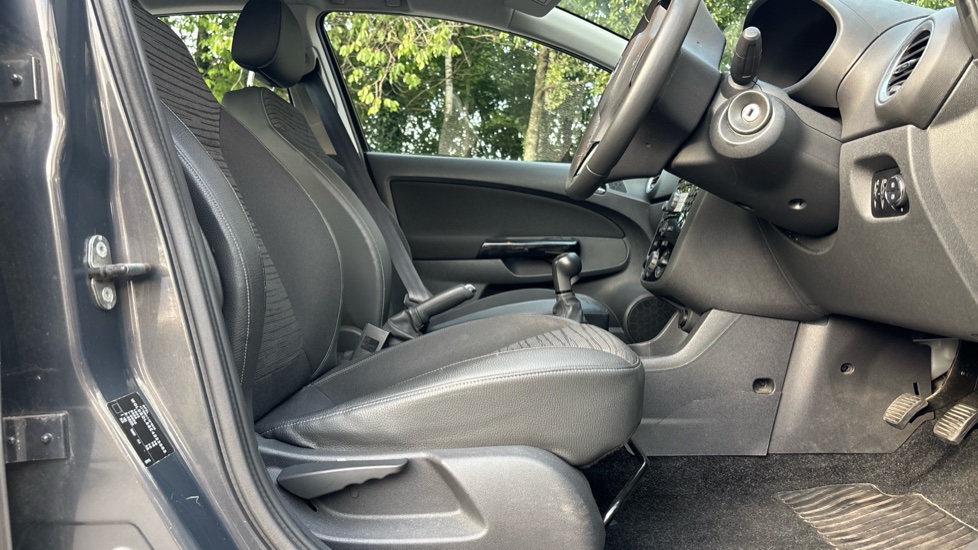 Vauxhall Corsa 1.2 Excite 5dr [AC] Petrol Hatchback - Image 33