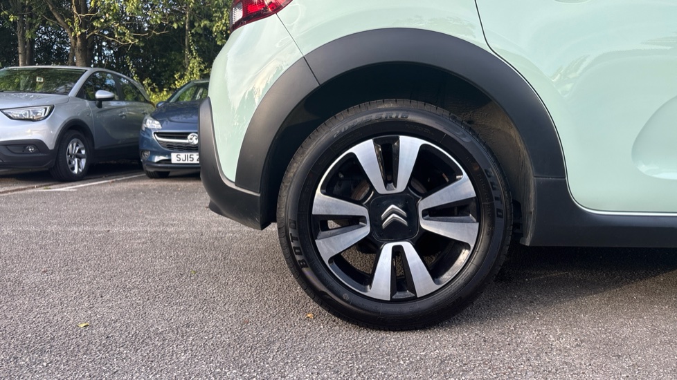 Citroen C3 1.2 PureTech Feel 5dr Petrol Hatchback - Image 7